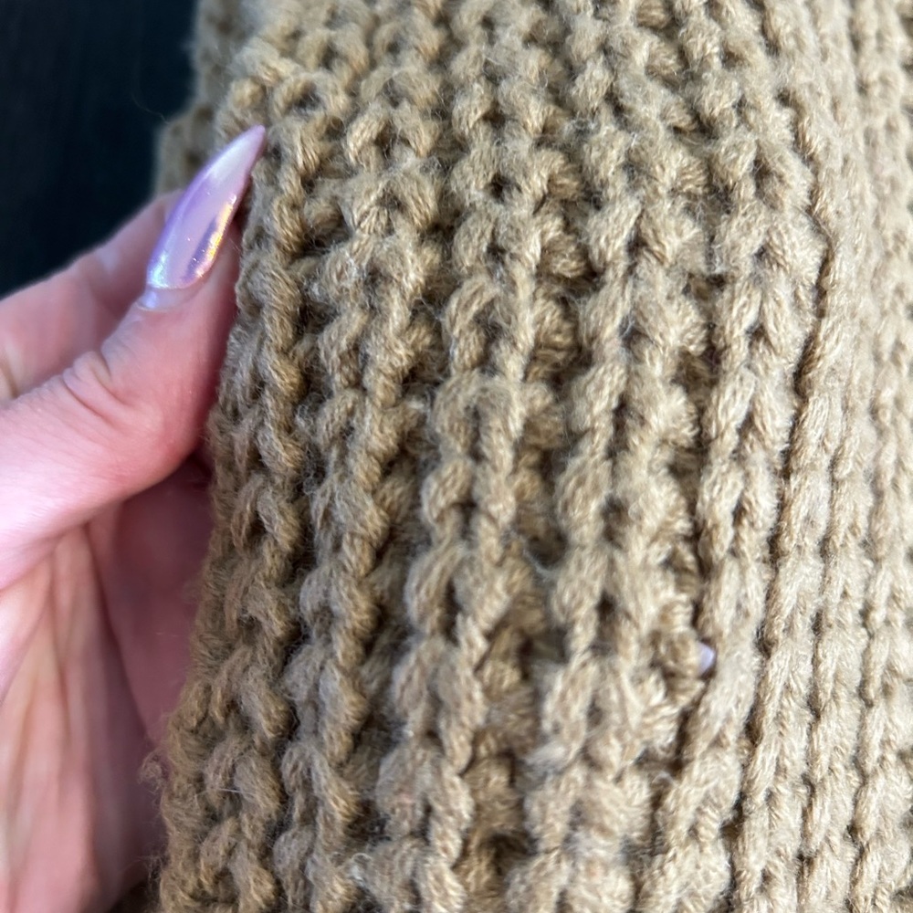 Michael Kors Tan Knit Scarf with Faux Fur and Gloves set - Picture 6 of 6